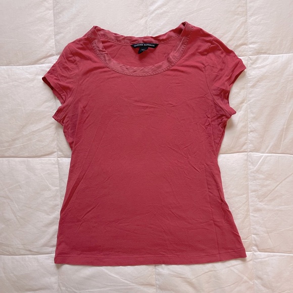 BANANA REPUBLIC Pink Baby Tee - Picture 1 of 1